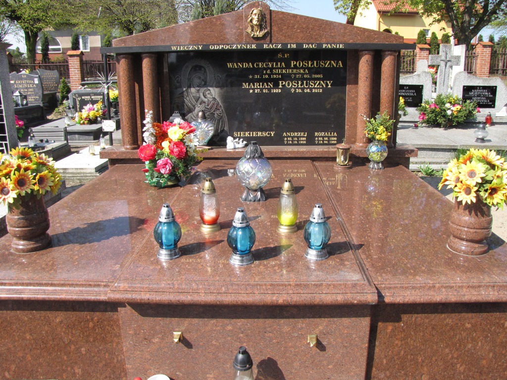 Grób Rozalia Siekierski